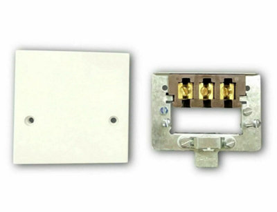 Newlec Cooker Outlet Plate 45A Cable Connection Unit Blank Front For Oven/hob 45 AmpWhite from B&Q
