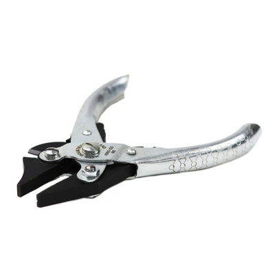Maun Side Cutter Parallel Plier For Hard Wire 125 mm from B&Q