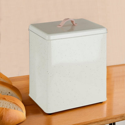 B&Q -  Sweet Heart Design Bread Bin