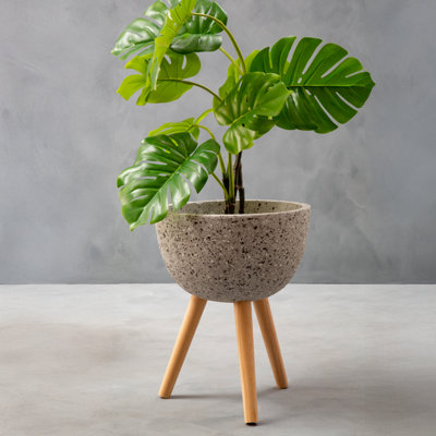 Orsina Darnell Medium Grey Speckled Planter from B&Q