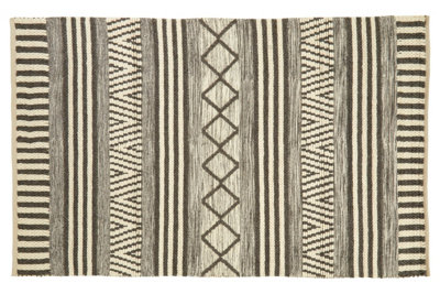 Orsina Large Geometric Design Rug from B&Q