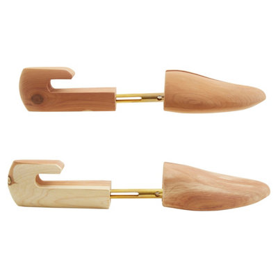 Orsina Kata Cedar Wooden Men Shoe Shapers Size 7 To 8 from B&Q