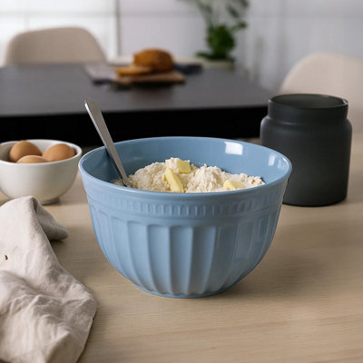 Orsina Versatile Large Blue Mixing BowlDurable Mixing BowlSpacious Lightweight Rounded Serving Salad Bowl from B&Q