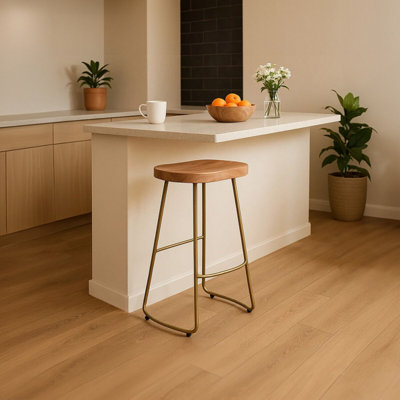 B&Q -  Modern Acacia Wood Bar Stool For Home BarElegant Counter Seat With Iron FootrestWooden Kitchen Bar Stool