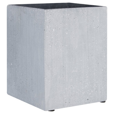 Maison By Premier White Polyresin Round Edged Vase - Image 4