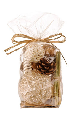 Orsina Vanilla Scented Mix Pot Pourri 110G from B&Q