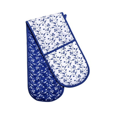 Orsina Blue Rose Double Oven GloveQuilted Heat-Resistant Fabric With Delicate Blue Floral Print from B&Q