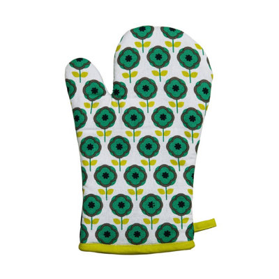 Orsina Single Oven GloveDelicate Floral Pattern With Quilted Heat ProtectionSafe And Comfortable Grip from B&Q