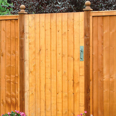 Grange Croft Timber Gate(H)1.8M (W)0.9M from B&Q