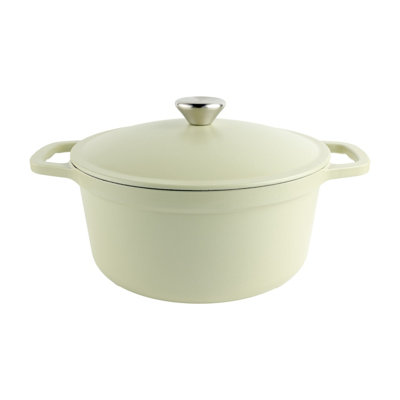 Commichef Lightweight Cast Iron Casserole 26Cm4.5LGreenDutch Oven Pot With Lid For CookingInduction Hob Compatible Stewpot from B&Q