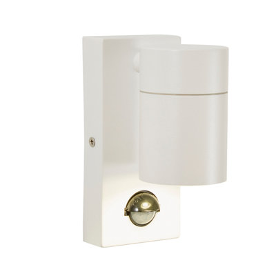 Forum Zn-37938-Wht Leto Gu10 Fixed Up Or Downlight With Pir Sensor White from B&Q