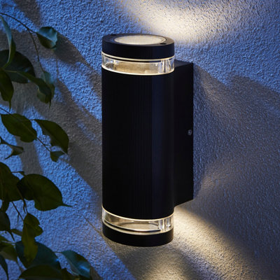 B&Q -  Ballini Fixed Matt Black Mains-Powered Led Outdoor Modern On/off Wall Light (Dia)9Cm