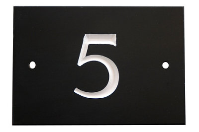 The House Nameplate Company Black & White Slate Rectangular House Number 5(H)102mm (W)140mm from B&Q