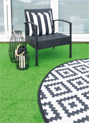 St Helens Home & Garden St Helens Home And Garden Dark Green Artificial Grass 1 X 4M- 7mm Pile Height from B&Q