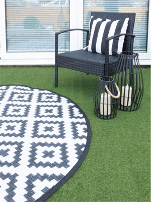 St Helens Home & Garden St Helens Home And Garden Artificial Grass 1 X 4M- 20mm Pile Height from B&Q
