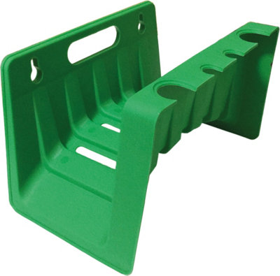 B&Q -  Outdoor Garden 30M Capacity Wall Mounted Hose Pipe Hanger Holder Storage