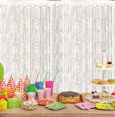 Netagon Cheetah Shimmer Party Event Photo Backdrop Tinsel Curtain 2.5M X 1M Silver from B&Q