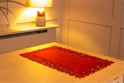 Netagon St Helens Home And Garden Felt Table Mats With Star And Snowflake DesignPair Red from B&Q