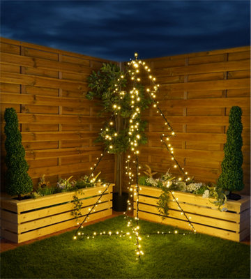 Xmas Haus 1.50M 240 Ww Led 3D Garden  Tree from B&Q