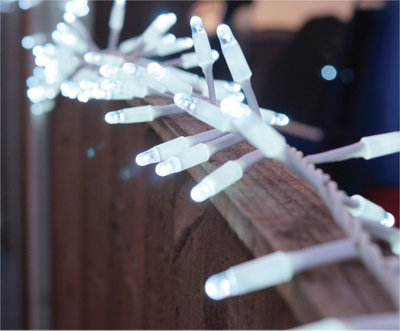 B&Q -  Cluster Lights White Rubber Ip65 Cool White 30M