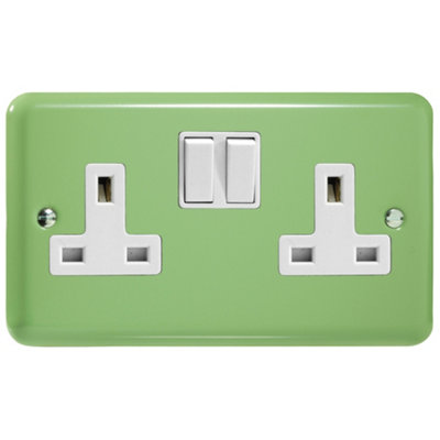 Varilight Double Switched Plug SocketLily Beryl Green With White InsertXy5W.bg from B&Q