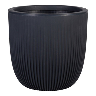 B&Q -  Pacific Matt Cappuccino Plastic Plant Pot (Dia) 35Cm(H)34.5Cm