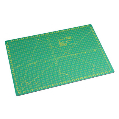 Groves Of Thames Cutting Mat 45X30CmCutting Mat: Medium (1)Trimits from B&Q