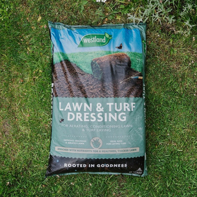 Westland Lawn And Turf DressingMulti-Purpose Top Dressing For RepairsAerating And Turf LayingCovers Approx. 12.5 M² from B&Q
