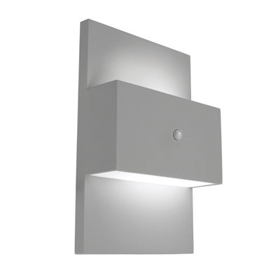 Elstead Geneve Outdoor 1 Light Wall Light With Pir AluminiumE27