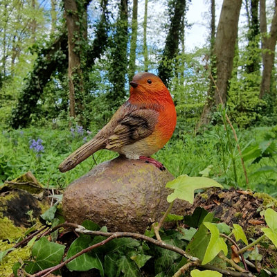 Selections Robin on a Stone Resin Garden Ornament - Image 3