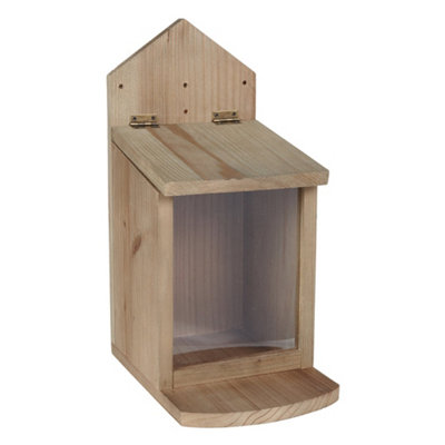 Gardman Handcrafted Fsc Timber Squirrel Feeder With Lift-Up Lid from B&Q