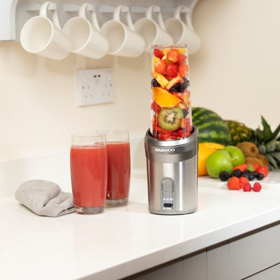 Daewoo 200W Pro Bullet One Touch Cordless Blender Stainless Steel Blade 750Ml from B&Q