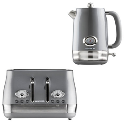 Daewoo Denver Retro Matching Kettle And Toaster Set 1.5 Litre Rapid Boil 4 Slice Colour from B&Q