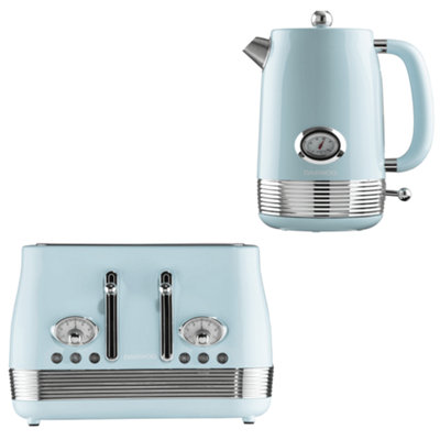 Daewoo Denver Retro Matching Kettle And Toaster Set 1.5 Litre Rapid Boil 4 Slice Colour from B&Q