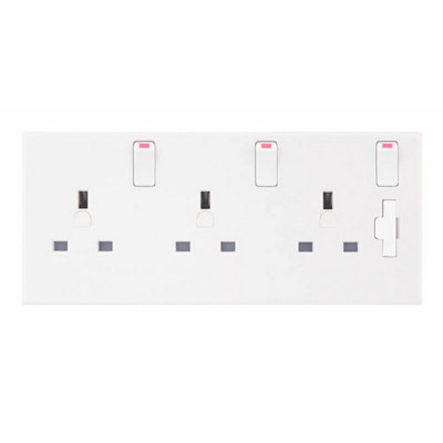  - Converter Socket 1 Or 2G To 3 Gang