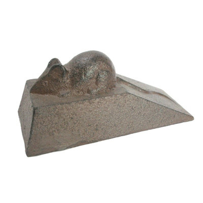 Satchville Cast Iron Mouse Doorstop from B&Q