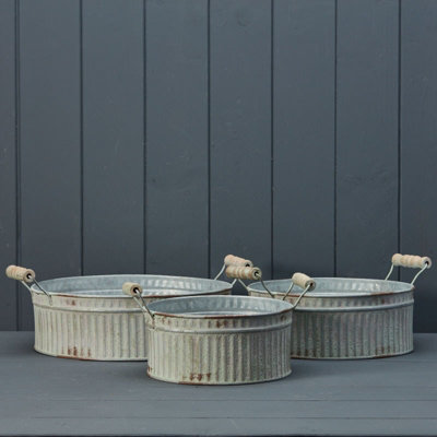 Satchville Vintage White Ribbed Planters Set from B&Q