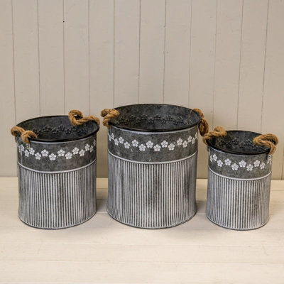 Satchville Zinc Flower/rib Design Planter Set from B&Q