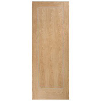 Xl Joinery Internal Oak Pre-Finished Varese Door 1981 X 686 X 35mm (27") from B&Q