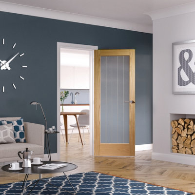 XL Joinery Internal Oak Pre-Finished Suffolk P10 (Clear Etched Glass)2040 X 726 X 40mm from B&Q