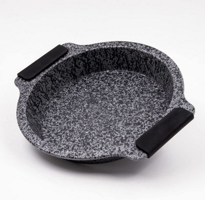 Blackmoor 67909 26Cm Round Bakeware Tin from B&Q