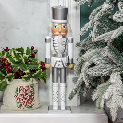 B&Q -  71049 50Cm Tall Wooden Nutcracker Soldier