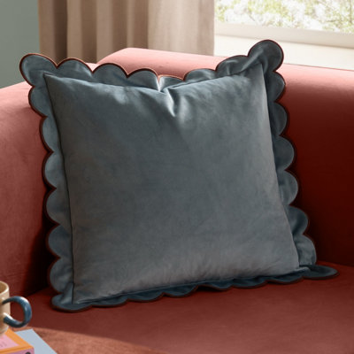 B&Q - furn. Furn Lil Scallop Velvet Polyester Filled Cushion