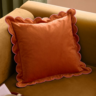 B&Q - furn. Furn Lil Scallop Velvet Polyester Filled Cushion