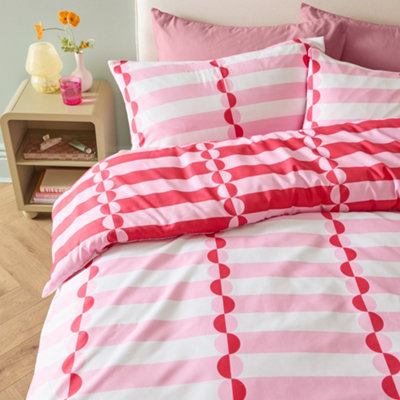 Duvet Day Lottie Reversible Soft Touch Duvet Cover SetDoubleRed from B&Q