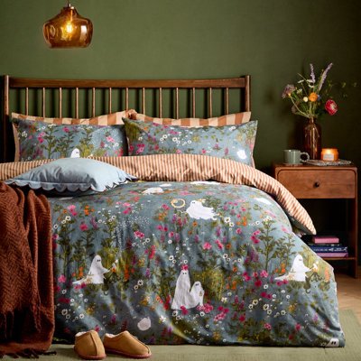 B&Q - furn. Furn Bootanical Forest Reversible Halloween Duvet Cover SetMulticolourSuper King