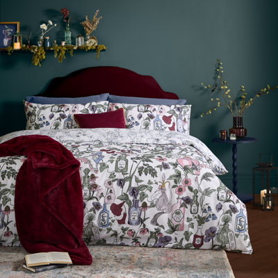 B&Q - furn. Furn Pick Your Poison Reversible Halloween Duvet Cover SetMulticolourSingle