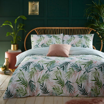 Furn. Bali Palm Tropical Reversible Duvet Cover SetKingGreen from B&Q