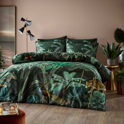 Paoletti Siona Tropical Animal 100% Cotton Duvet Cover SetSuper KingGreen from B&Q