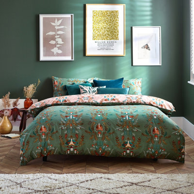 Furn. Luna Wood Nature Reversible Duvet Cover SetDoubleGreen from B&Q